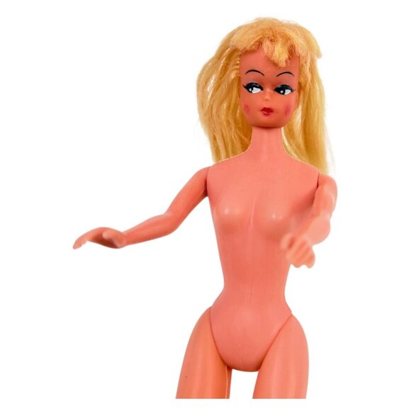 Vintage Barbie Clone Doll Brassy Blonde Judy Wendy Hong Kong 60s - Picture 8 of 15